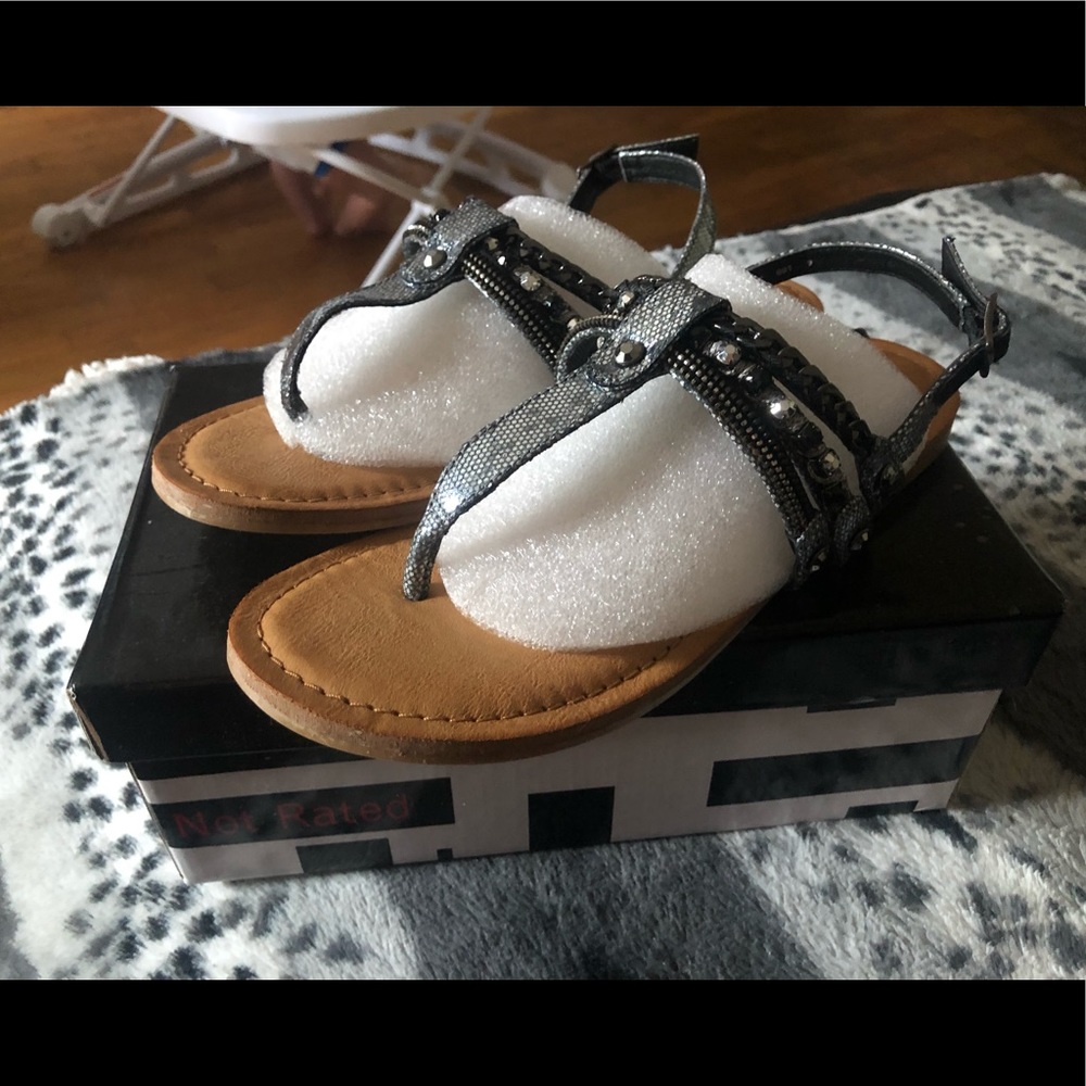 Black/Silver Women Sandals